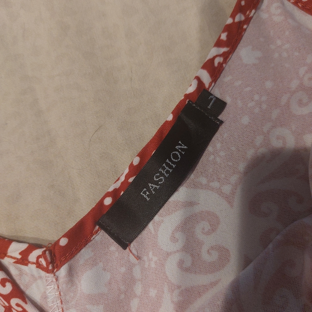 Red Patterned Women's Top - Picture 3 of 3